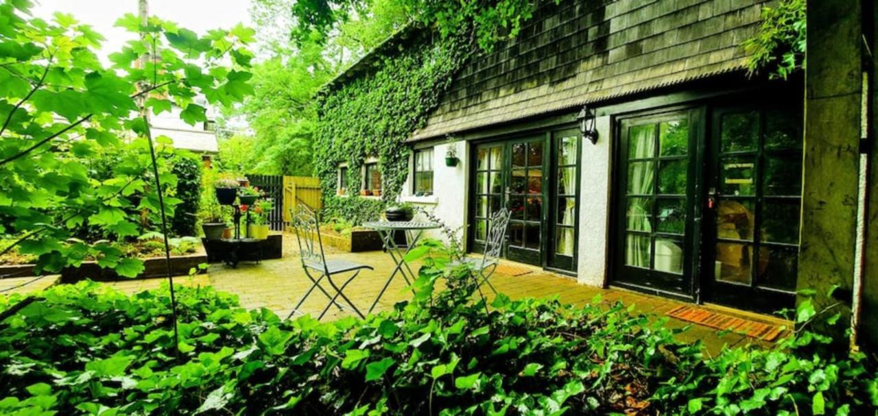 Charming Victorian Coach House Villa Jordanstown Exterior photo